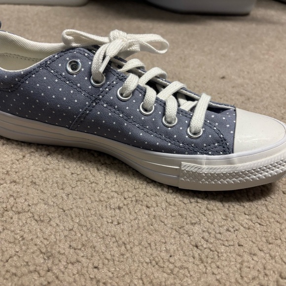 Converse Blue and White Polka Dot Sneakers - Picture 4 of 4